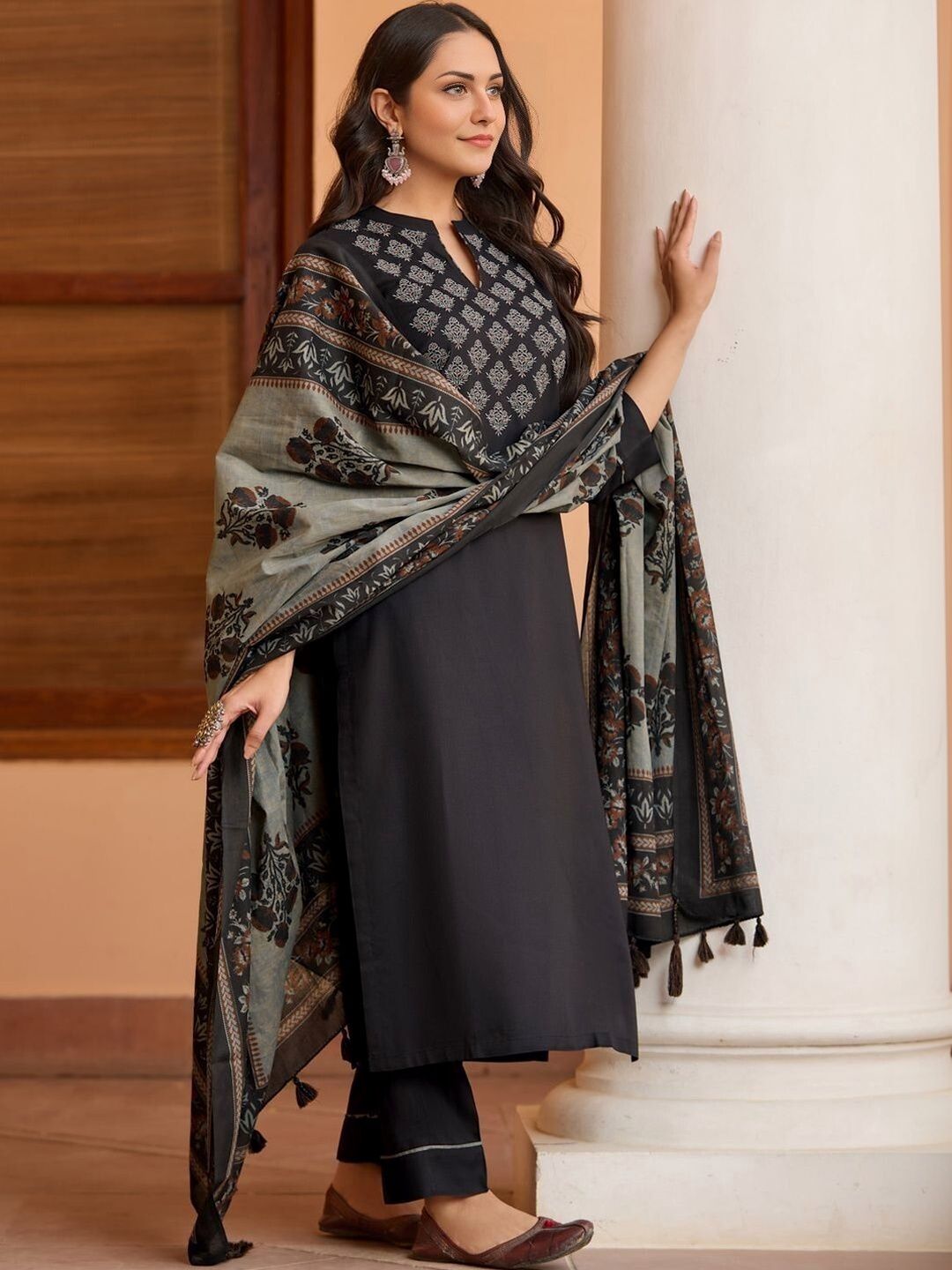 JAIPURI BUNAAI Women Ethnic Motifs Embroidered Regular Thread Work Kurta with Trousers & With Dupatta-picture-39