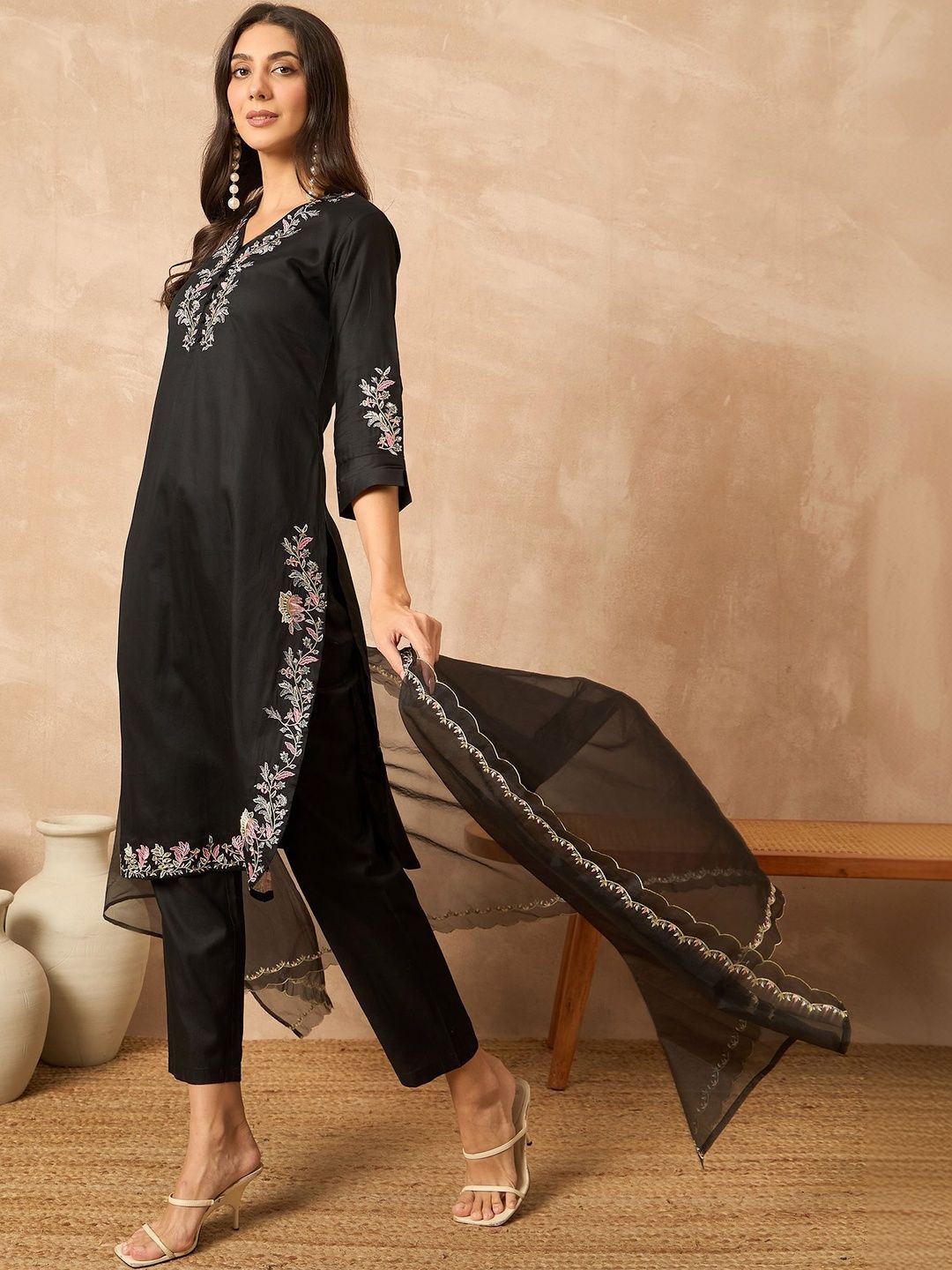 all about you Women Floral Embroidered Regular Thread Work Kurta with Trousers & With Dupatta-picture-37