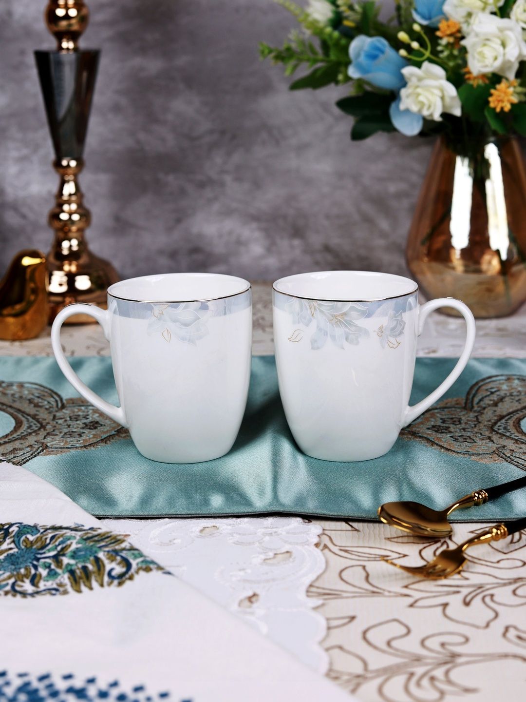 vigneto Blue & White Printed Porcelain Glossy Mugs Set of Cups and Mugs-image-44