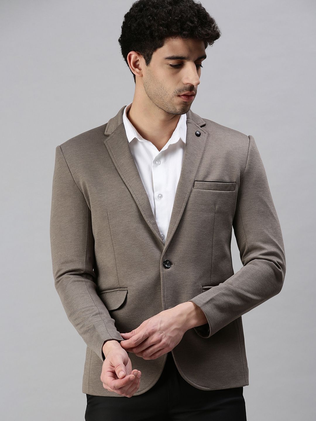 SHOWOFFFF Slim-Fit Single Breasted Blazer-image-14