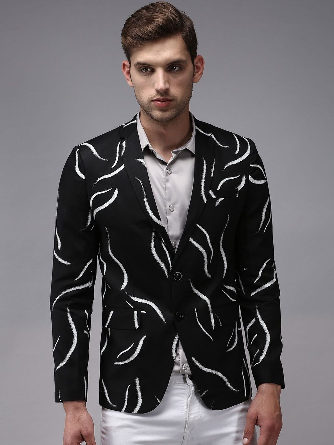 SHOWOFFFF Printed Slim-Fit Single Breasted Blazer-image-38