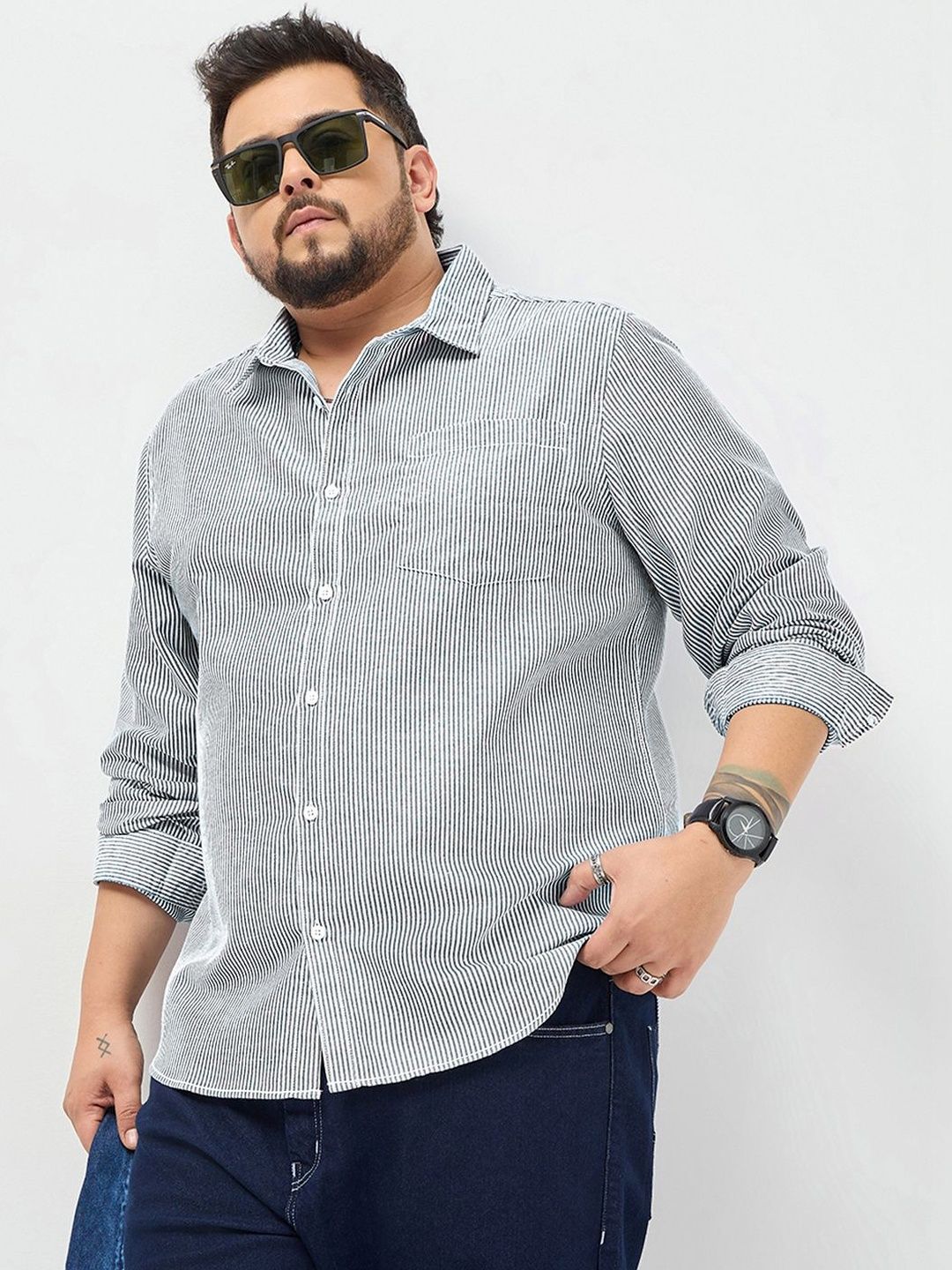 Urbano Plus Men Sheer Striped Casual Shirt-picture-35