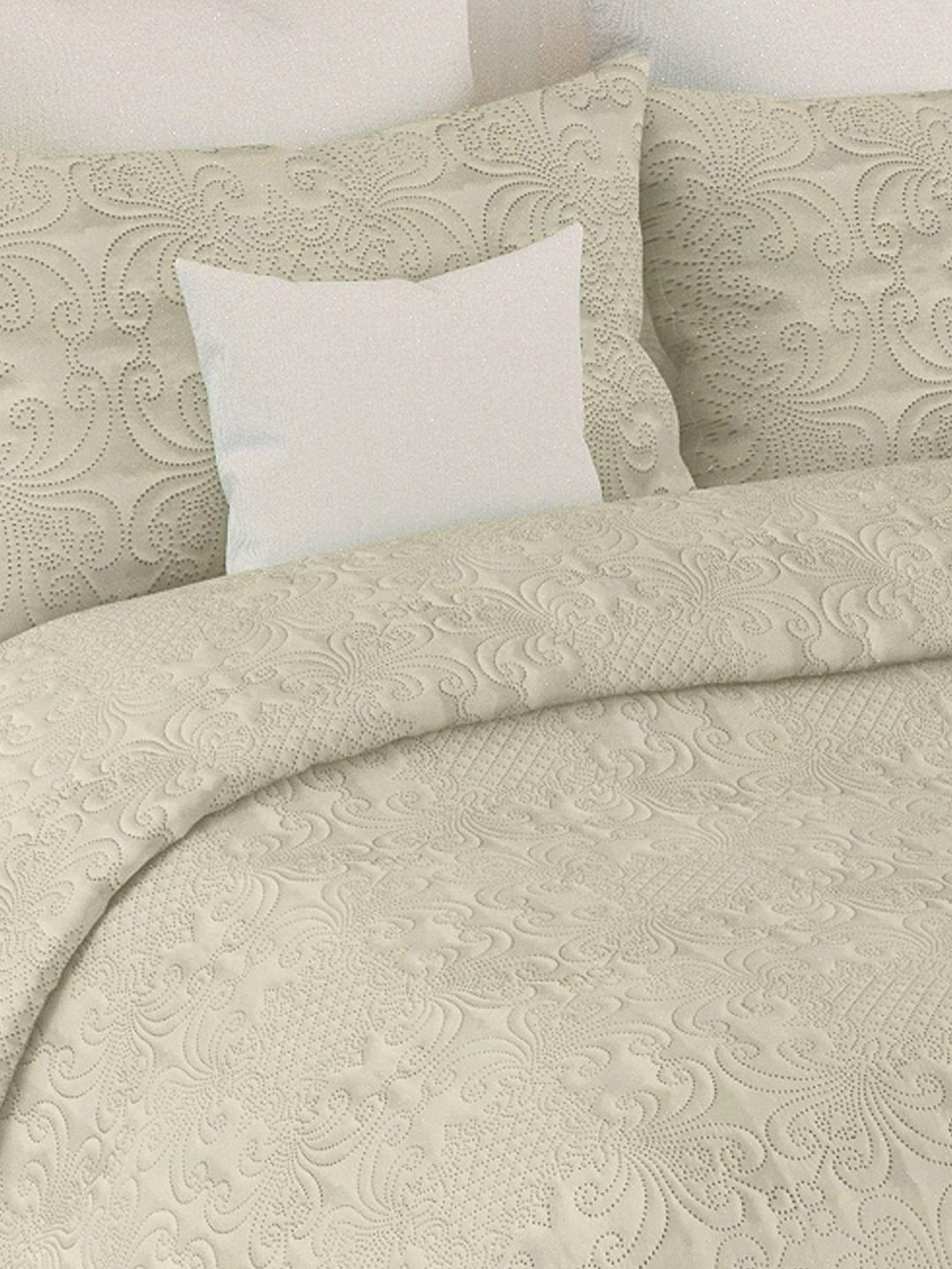 LABHAM Beige Quilted 300 GSM King Bed Cover-image-7