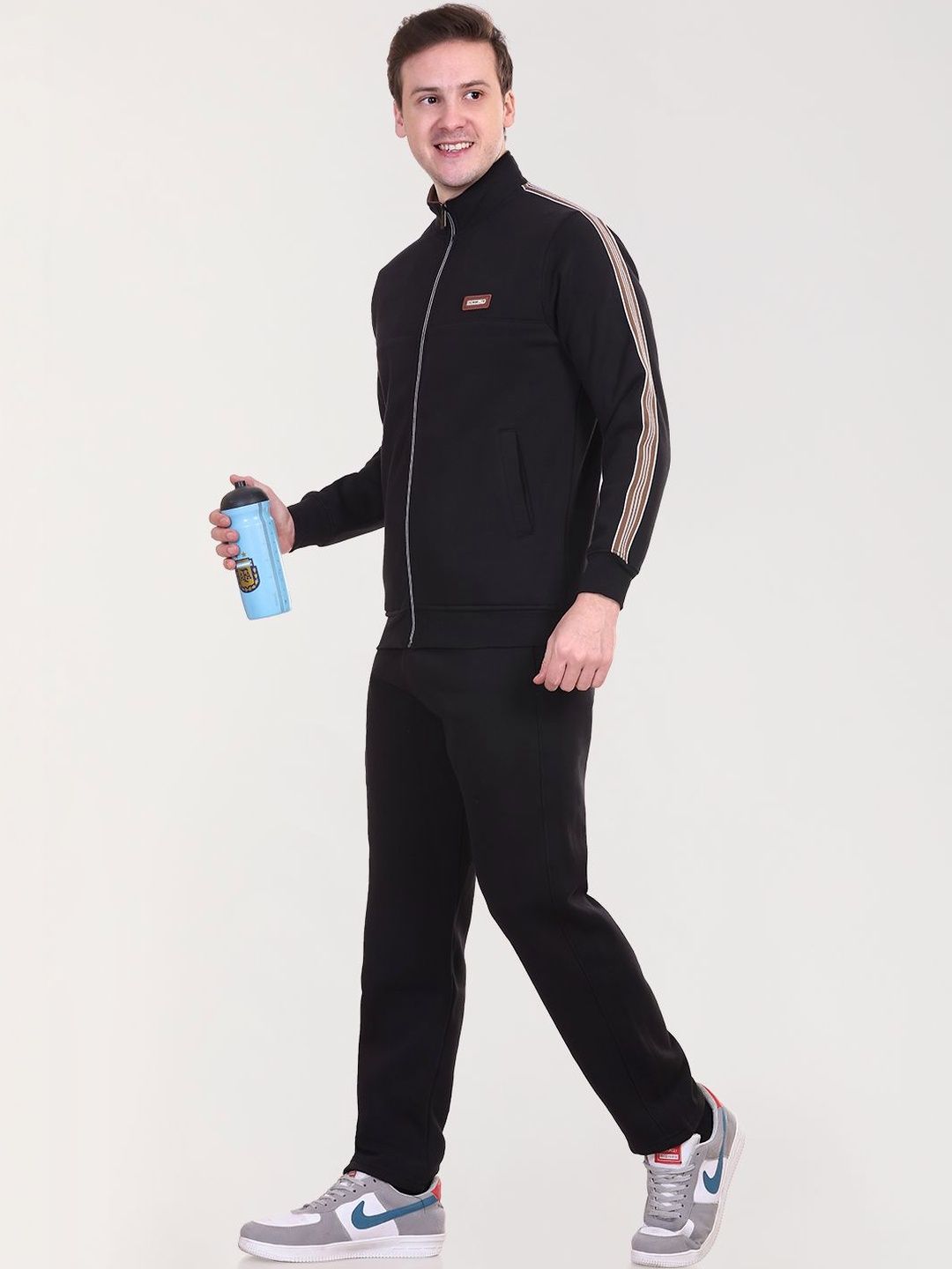 ARRAY Striped High-Neck Tracksuit-picture-10