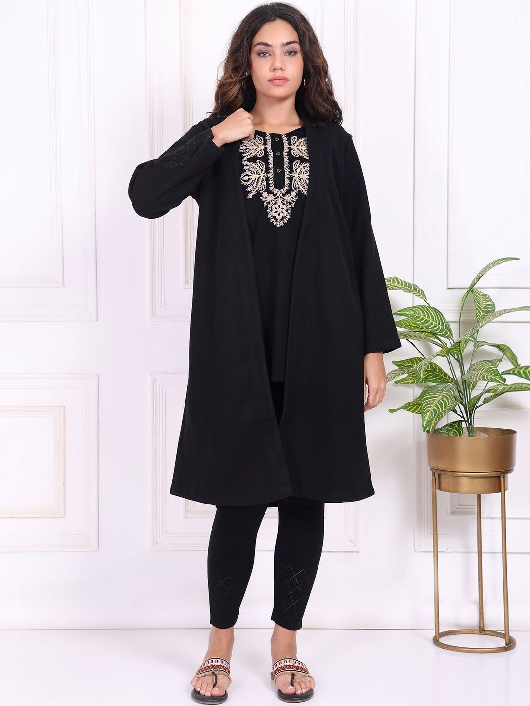 W Embroidered Straight Shrug-picture-51