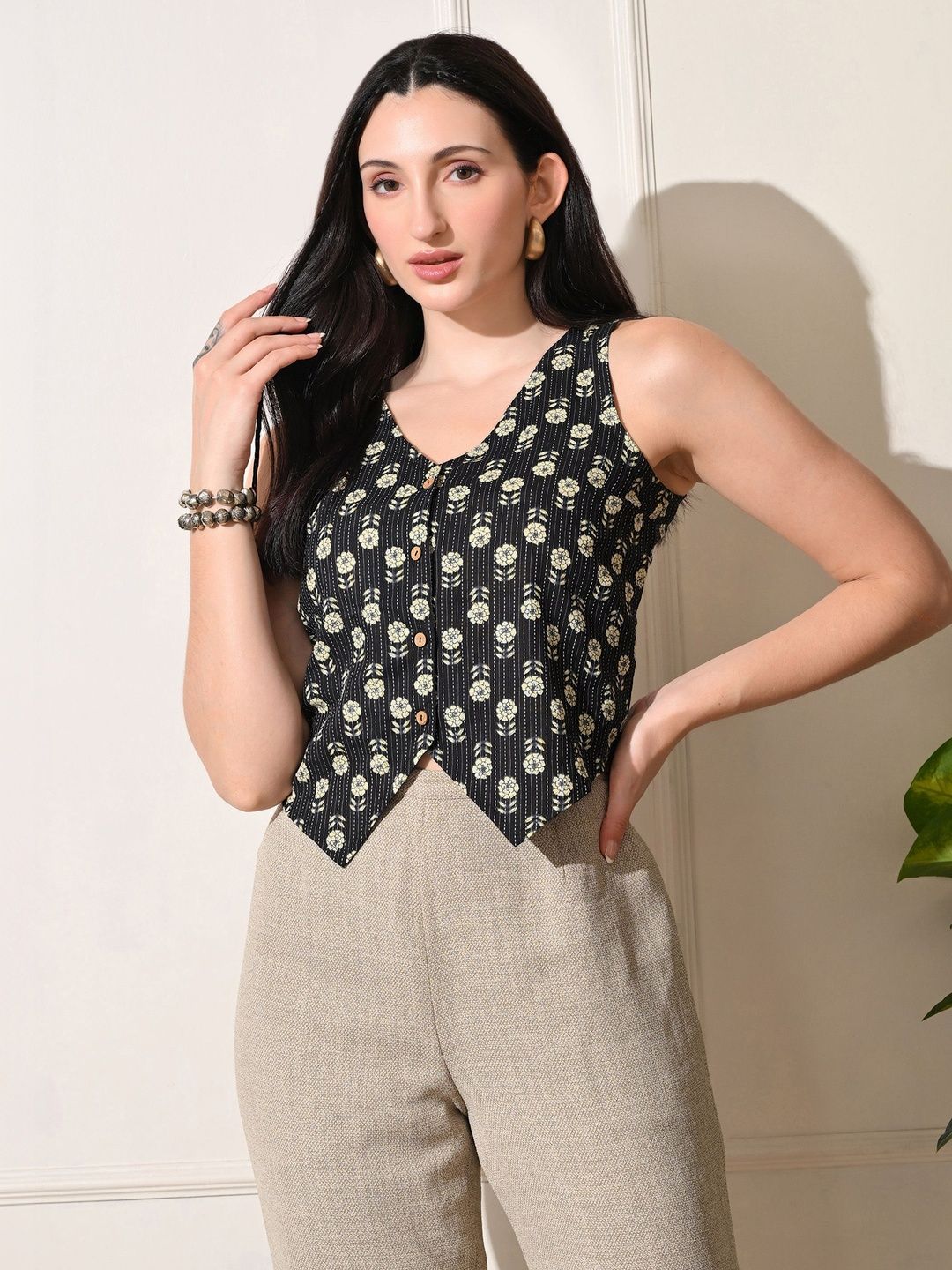 Sangria Printed Cotton V-Neck Vest Top-picture-56