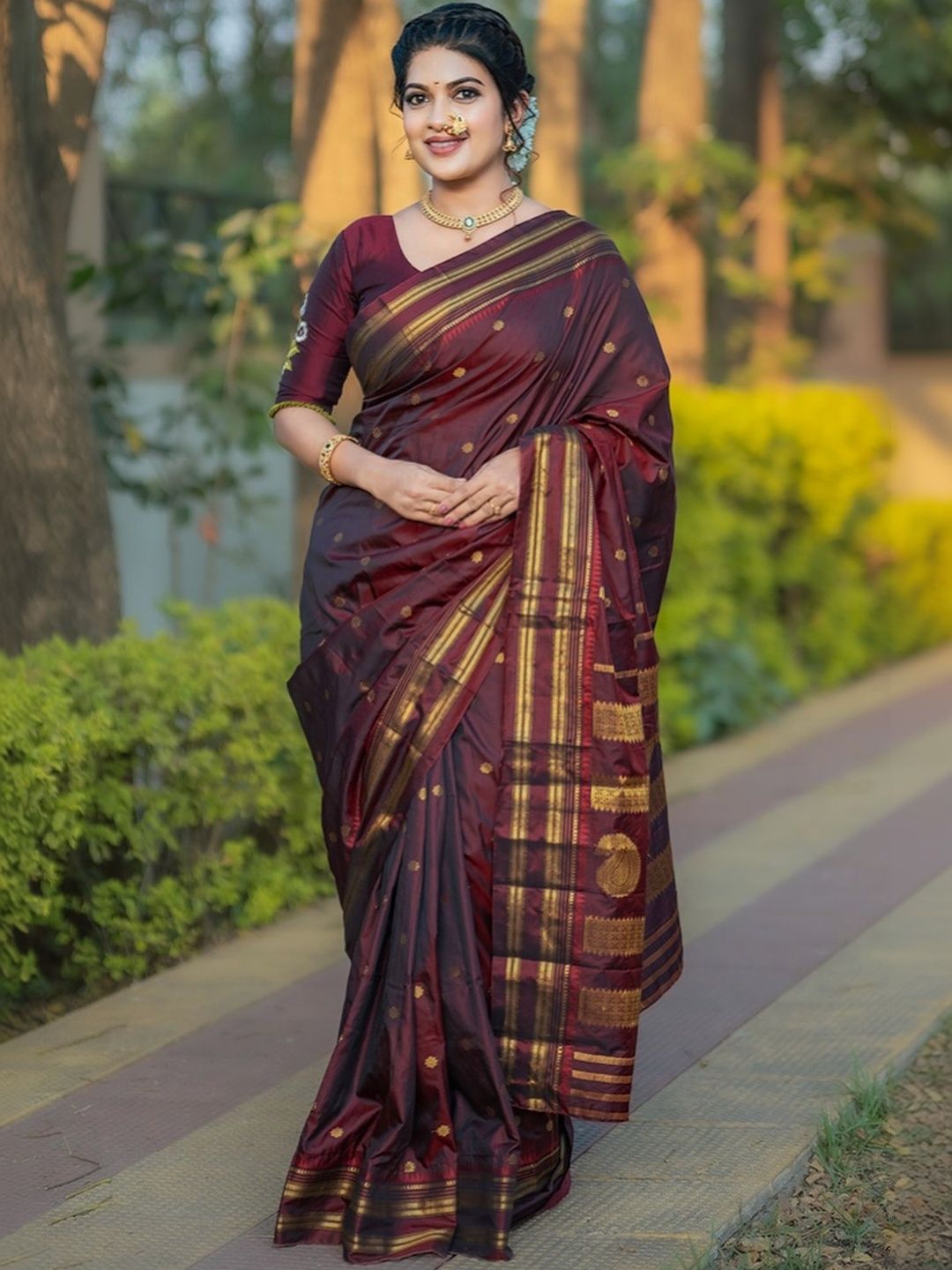 all about you Woven Design Zari Silk Blend Kanjeevaram Saree-picture-34