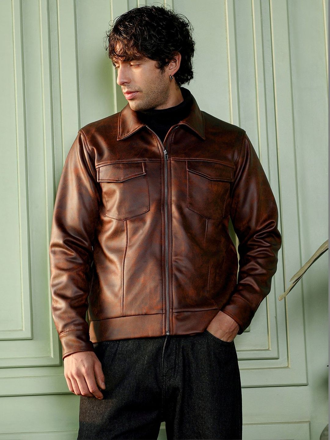 Campus Sutra Men Lightweight Bomber Jacket-image-11