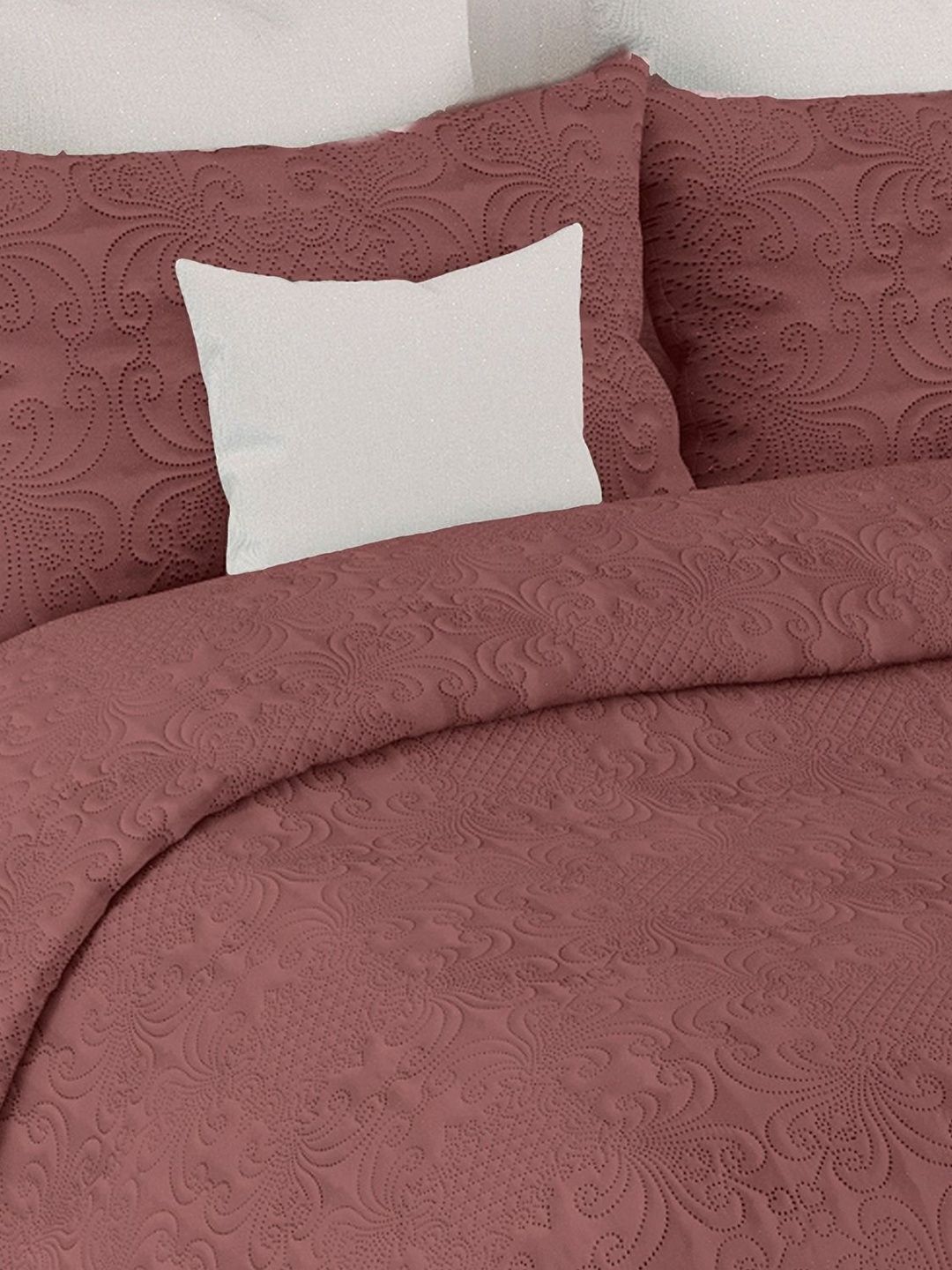 LABHAM 3-Pcs Rust Quilted 300 GSM King Bed Cover-image-8