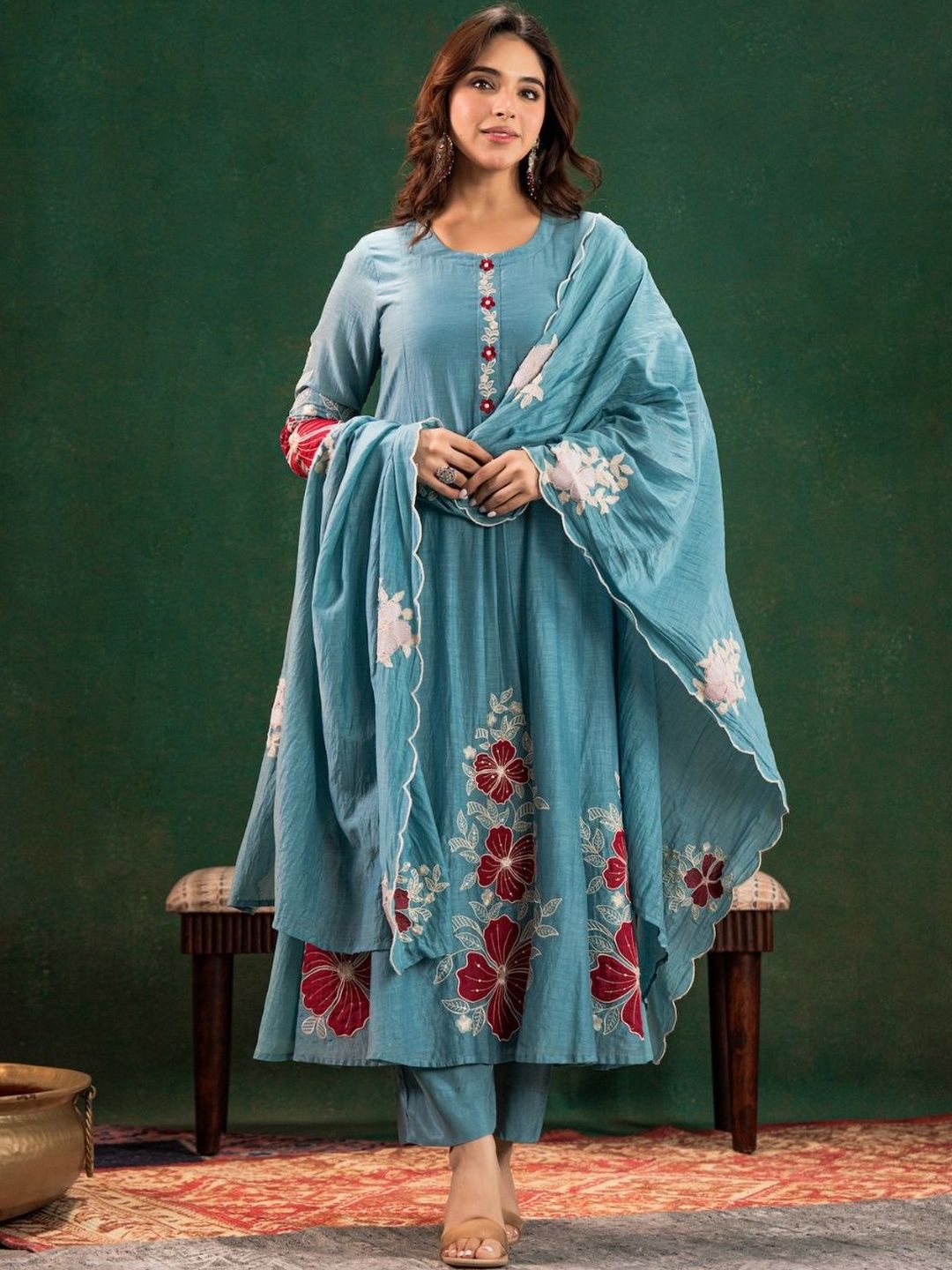 HERE&NOW Women Floral Embroidered Regular Thread Work Chanderi Silk Kurta with Trousers & With Dupatta-picture-25