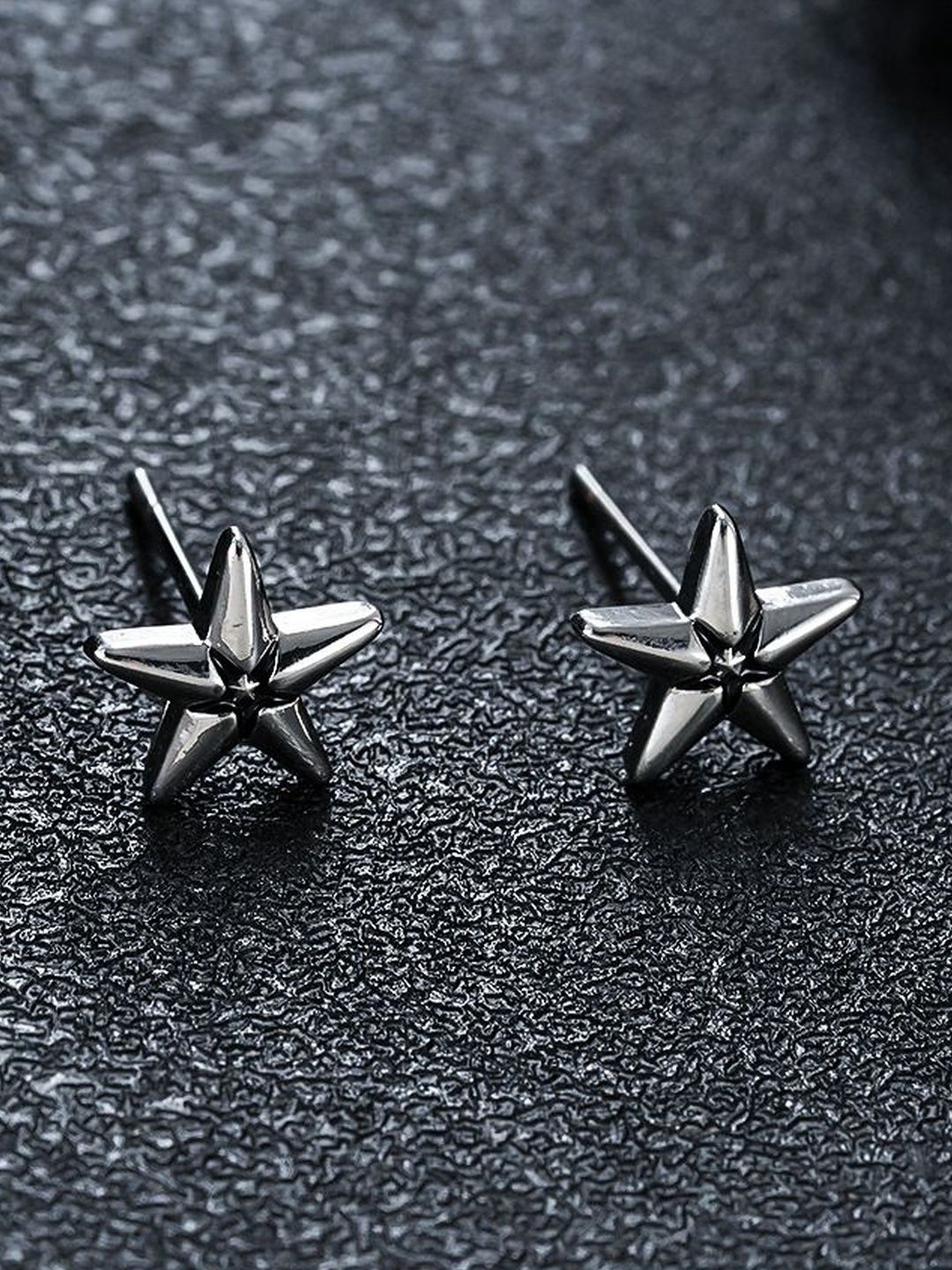 StyleCast x Revolte Star Shaped Studs Earrings-picture-26