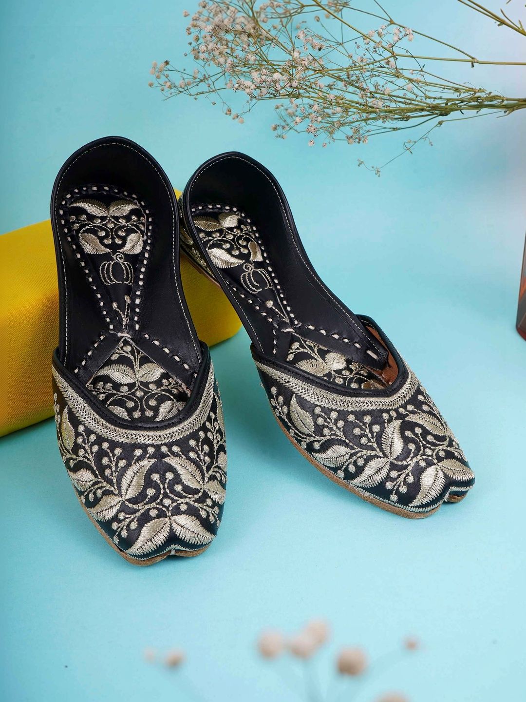 PINK PUMPKIN Women Ethnic Fashion with Embroidered Flats-image-32