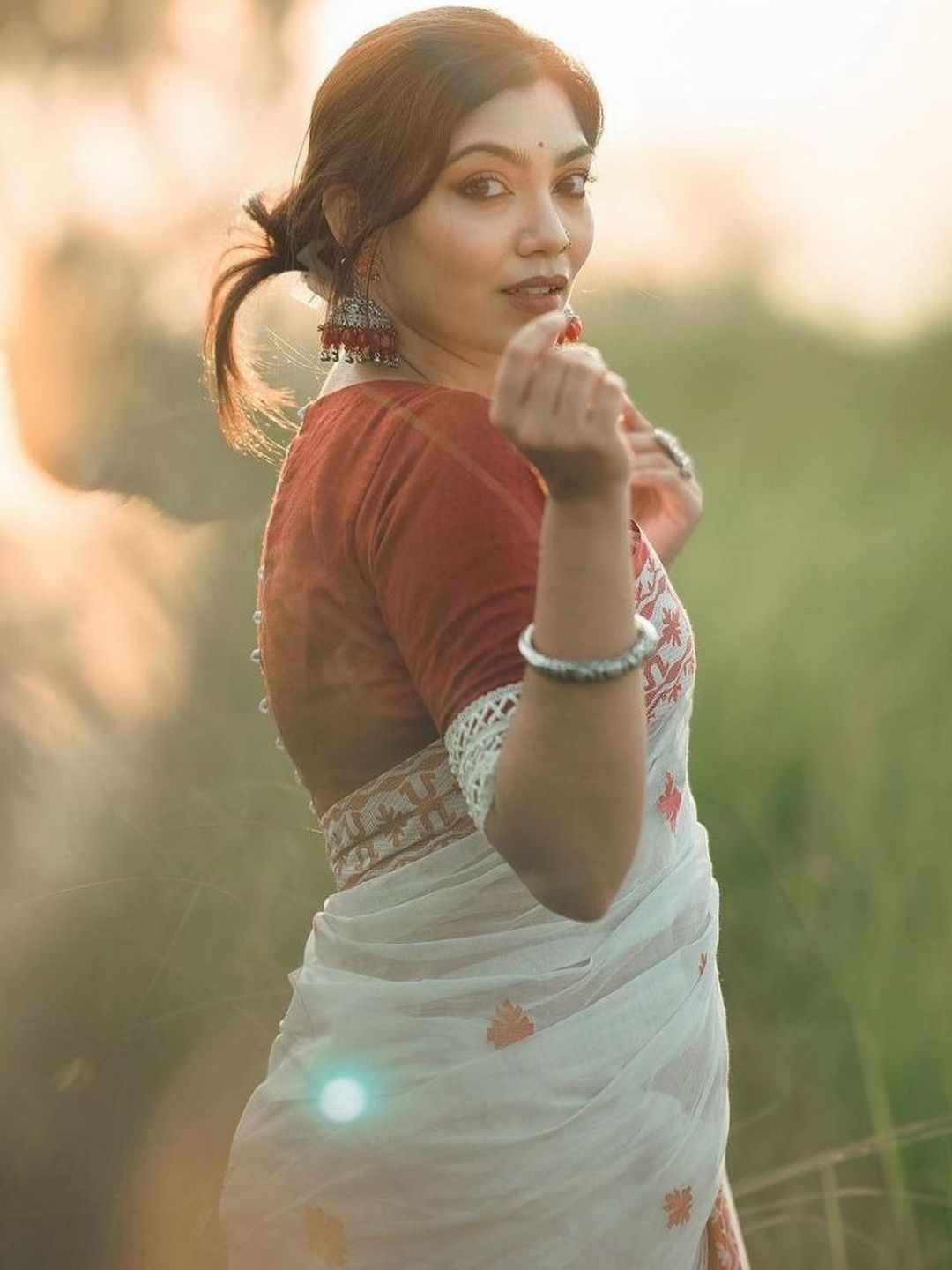 YAMUNE Ethnic Motifs Embroidered Pure Cotton Chanderi Saree-picture-29