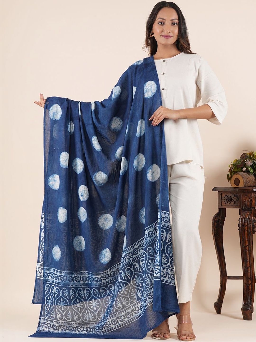Style Shoes Printed Dupatta-image-6
