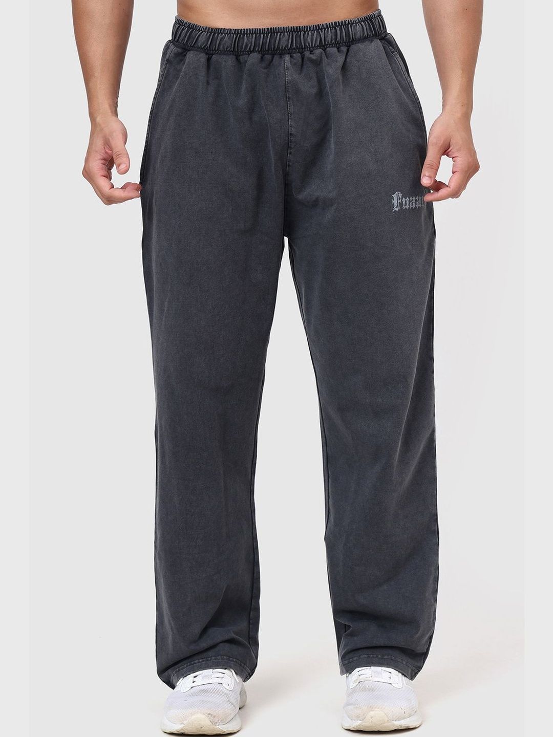FUAARK Men Oversized Mid-Rise Track Pants