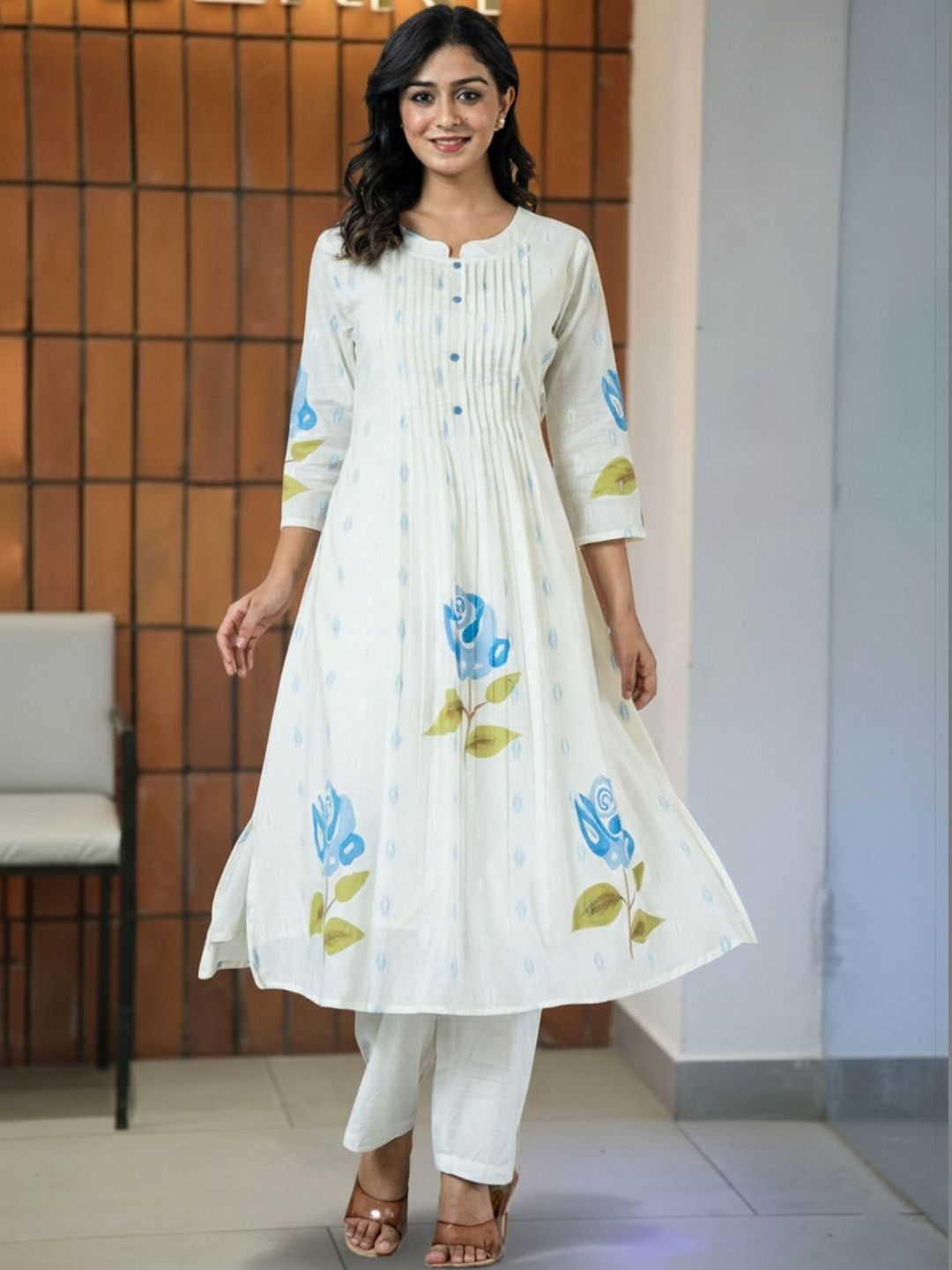 Indo Era Women Floral Printed Panelled Pure Cotton Kurta with Trousers-picture-17