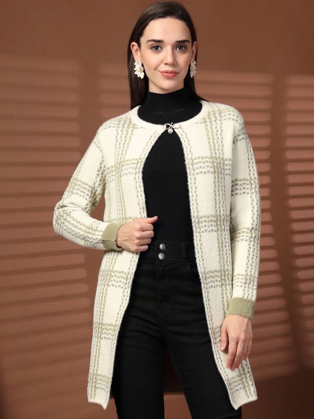 The Roadster Lifestyle Co Juelle Checked Woolen Open Front Longline Shrug-picture-25