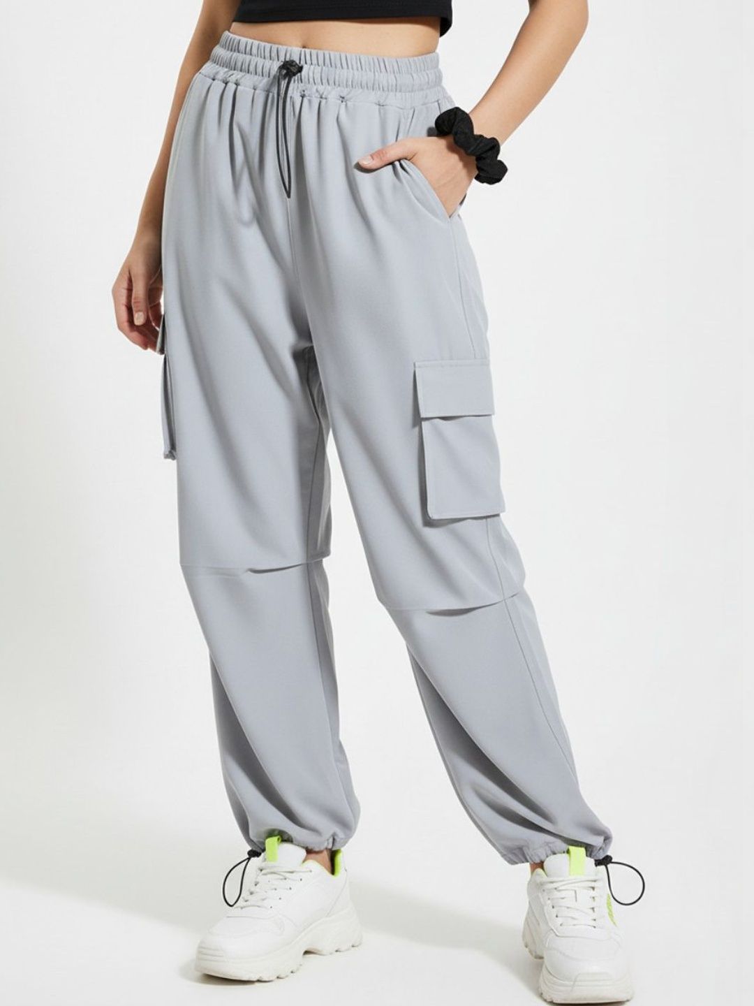 glitchez Women Relaxed Loose Fit High-Rise Easy Wash Cargos Trousers-picture-45