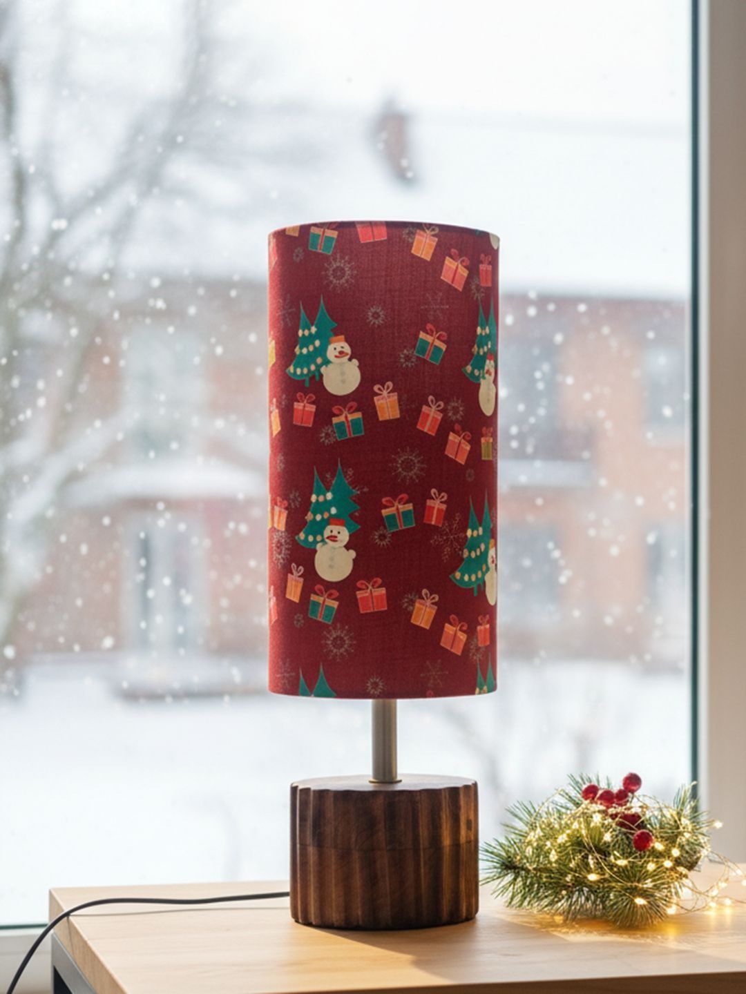 ExclusiveLane Christmas Delight Red Printed Mango Wood Decorative Table Lamp-image-6