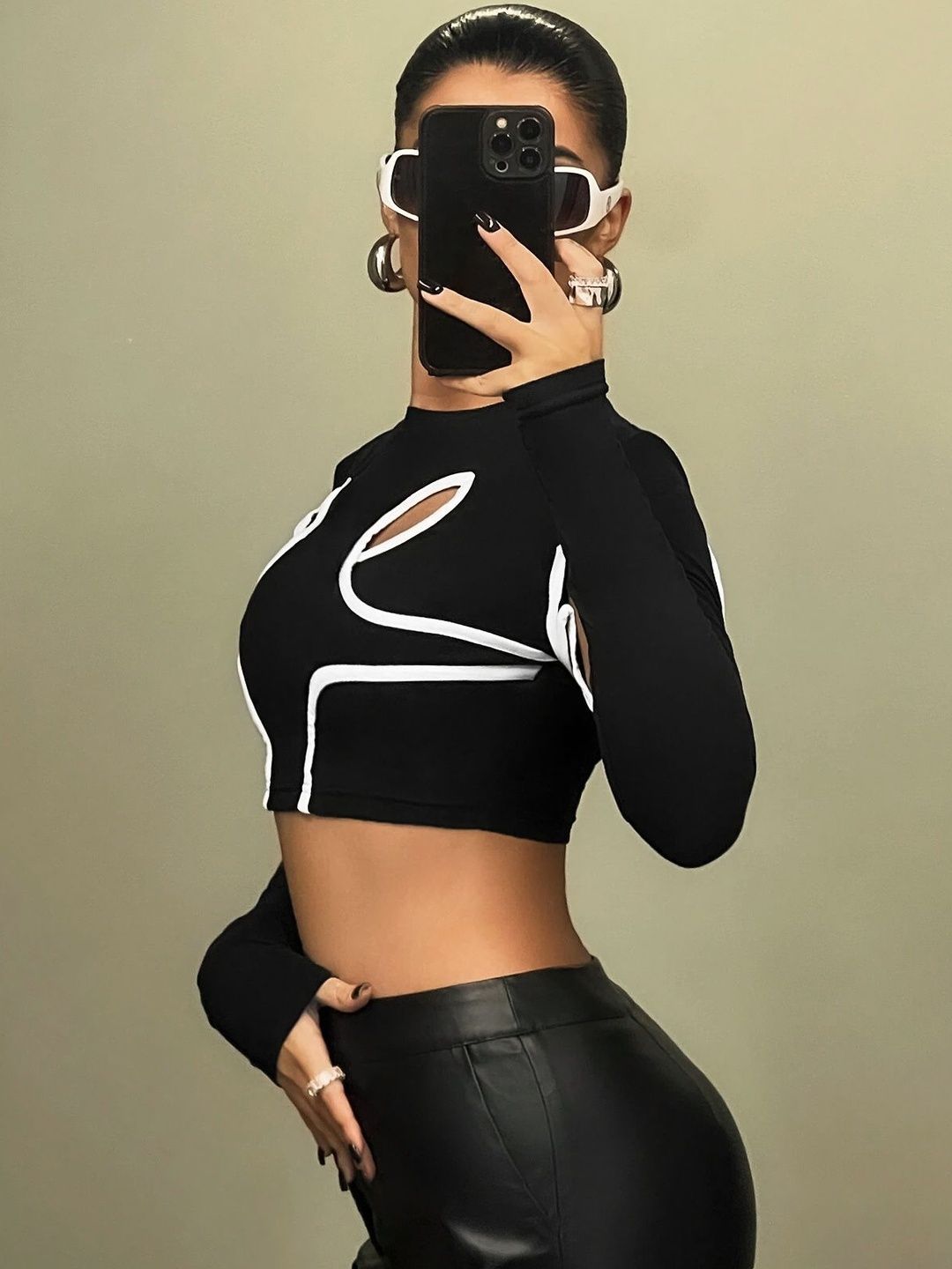 Stylecast X Slyck Crop Top-picture-33