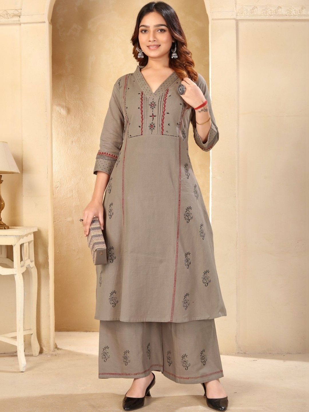 HOUSE OF JENEEVA Women Ethnic Motifs Printed Regular Thread Work Pure Cotton Kurta with Palazzos-picture-16