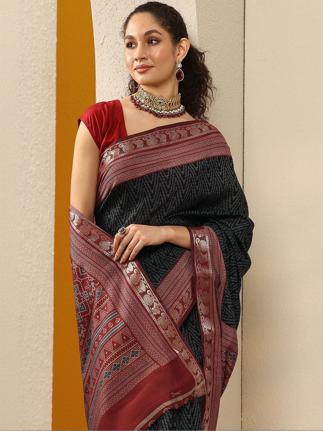 Libas Grey Chevron Printed Silk Blend Saree With Unstitched Blouse Piece-picture-13
