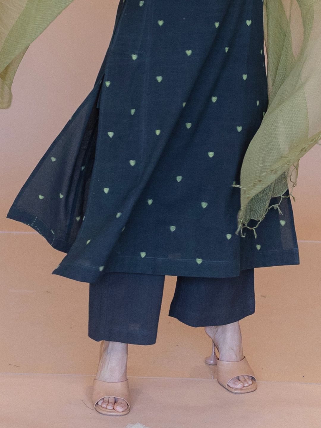 THE INDIAN ETHNIC CO Women Straight Fit Trousers-picture-31