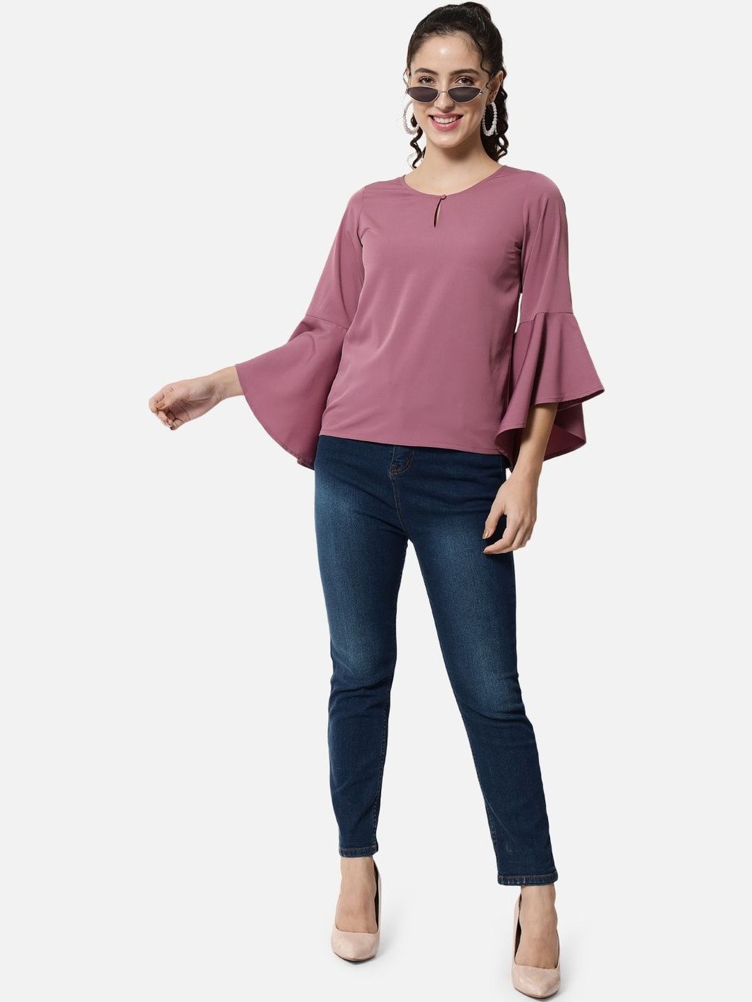 Bell sleeve top outfit