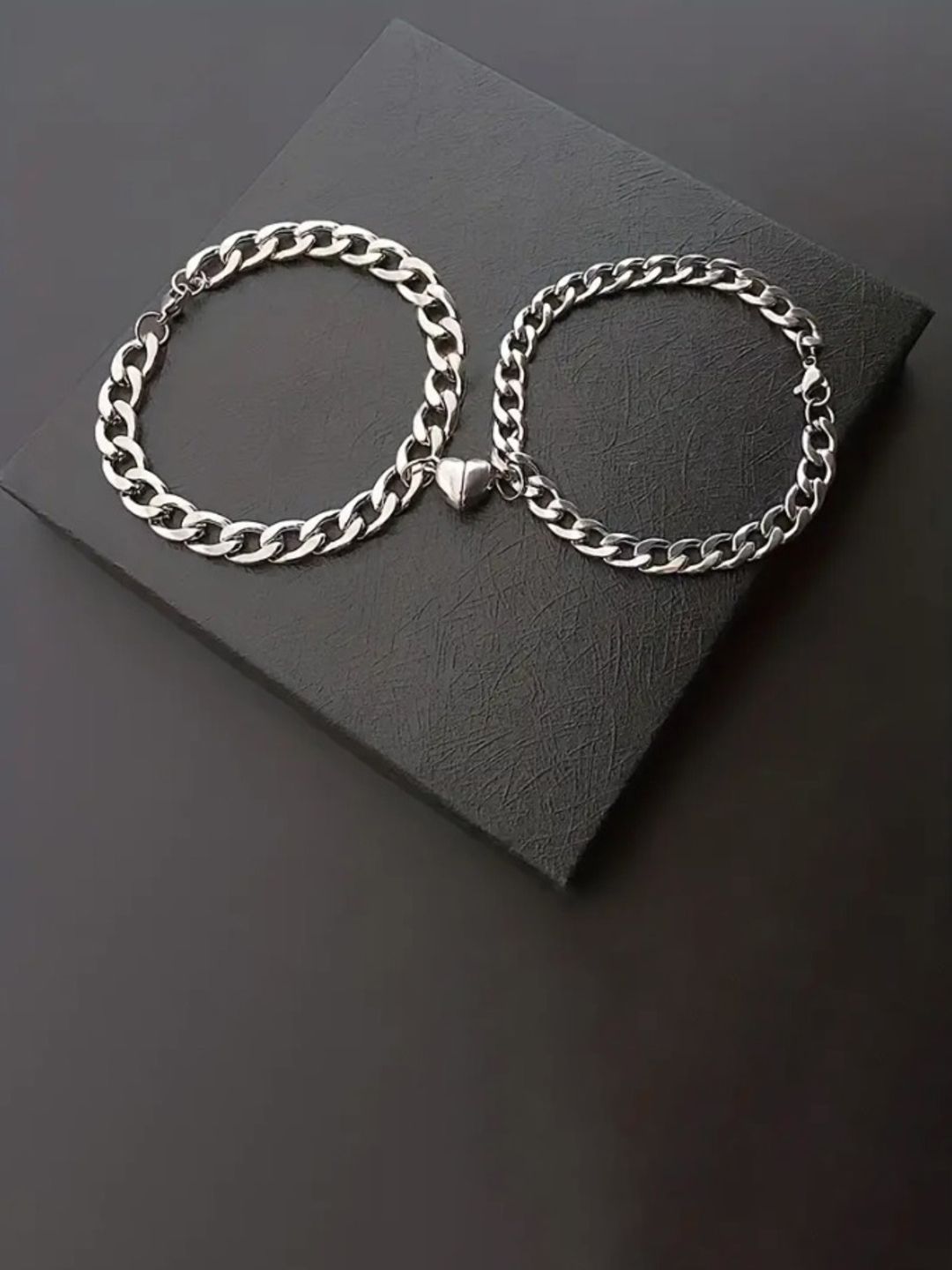 Vembley Unisex 2 Silver-Plated Link Heart Shape Magnet Bracelets-picture-37