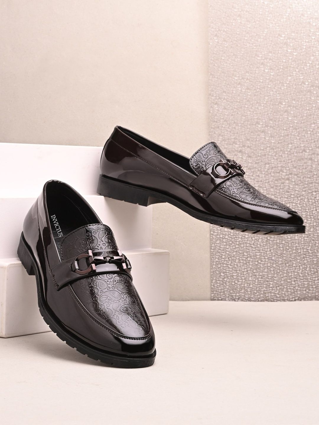 INVICTUS Men Textured Formal Loafer-picture-16
