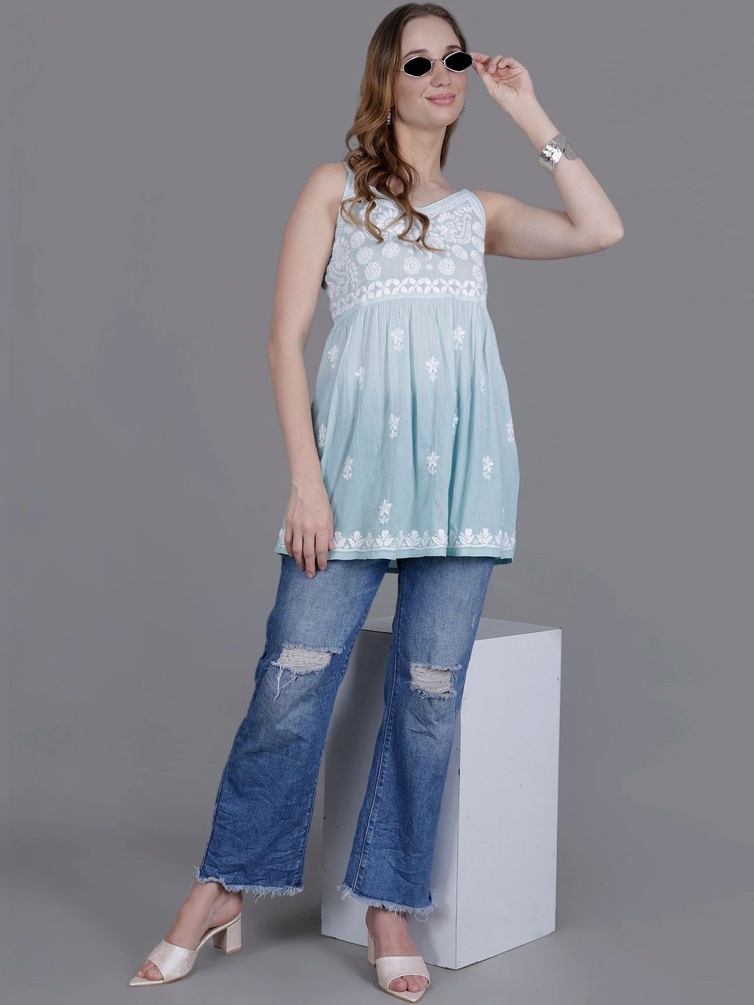 THE CHIKANKARI STORY Ethnic Motifs Embroidered V-Neck Pure Cotton Kurti-picture-42
