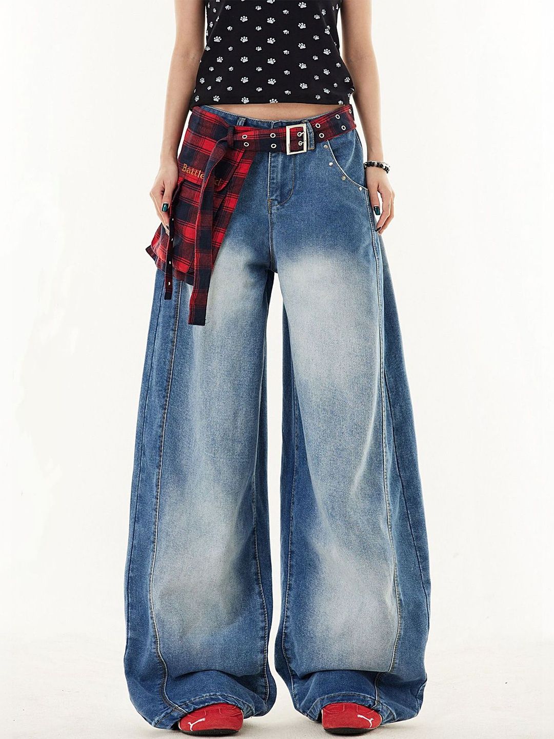 LULU & SKY Women Mid-Rise Heavy Fade Jeans-picture-12