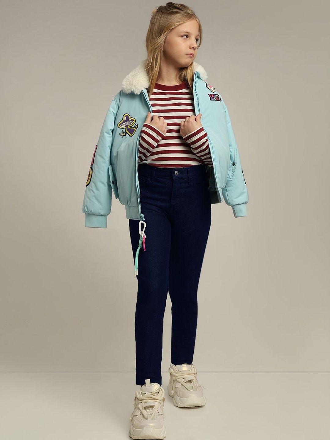 Vero Moda Girls Straight Fit Mid-Rise Stretchable Jeans-picture-13