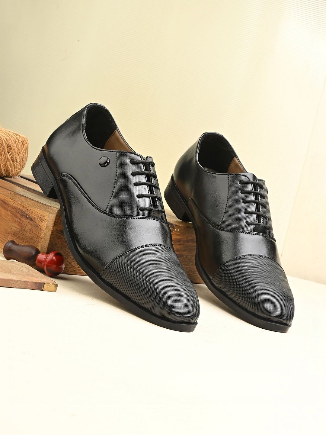INVICTUS Round Toe Derbys Formal Shoes-image-24