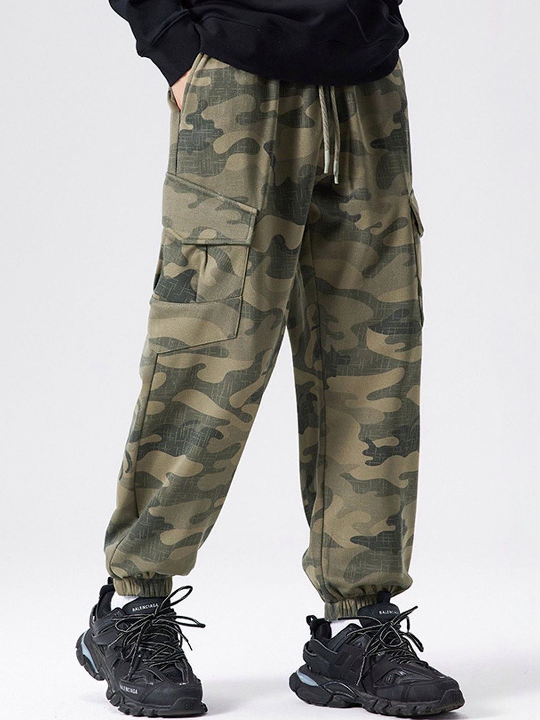 StyleCast Men Camouflage Printed Easy Wash Trousers-picture-40