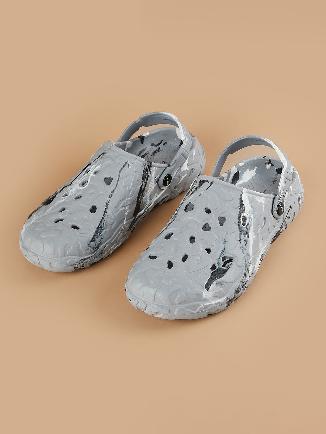 Forca Men Printed Clogs-picture-55