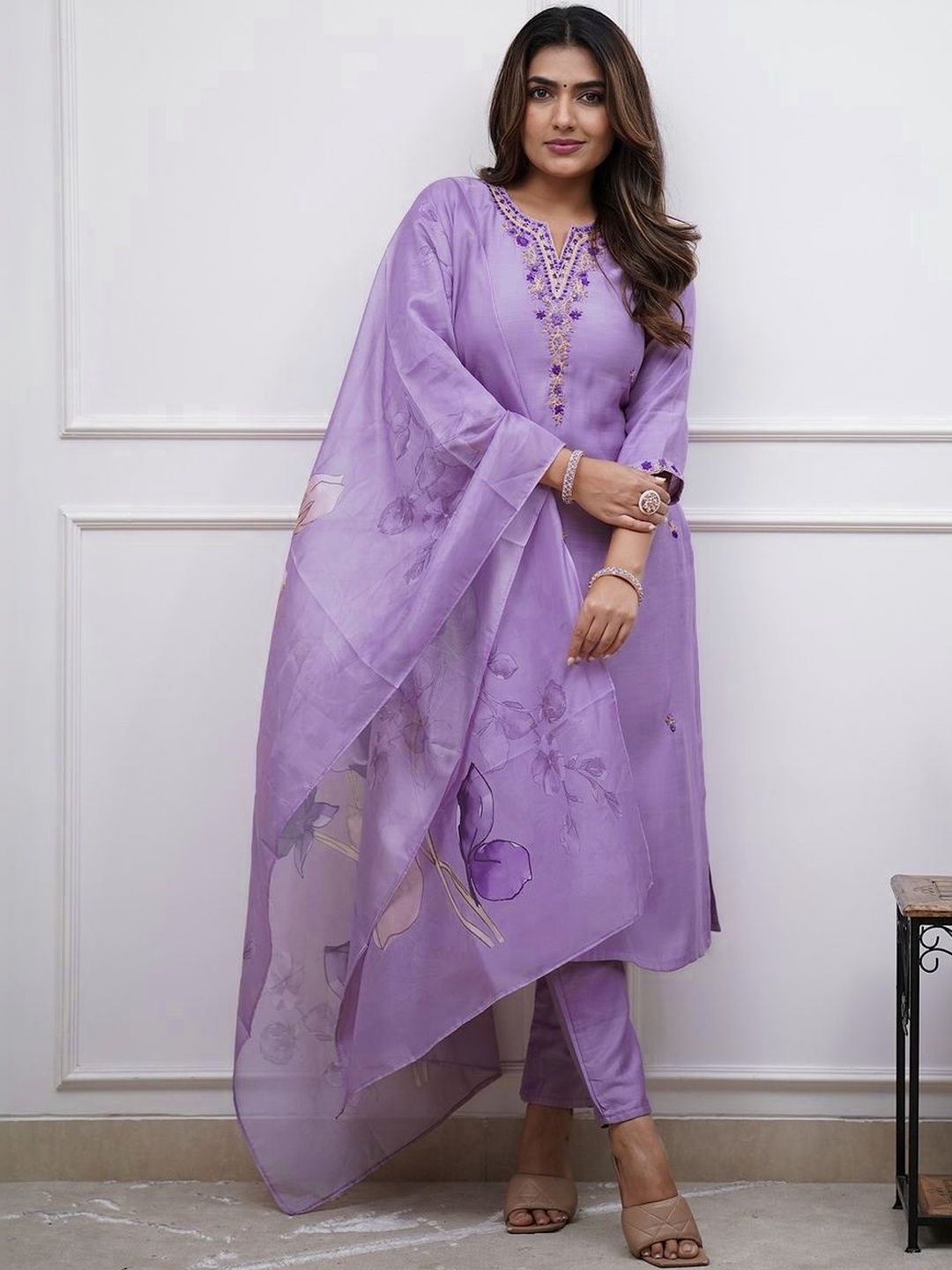 all about you Women Floral Embroidered Regular Thread Work Kurta with Trousers & With Dupatta-picture-30