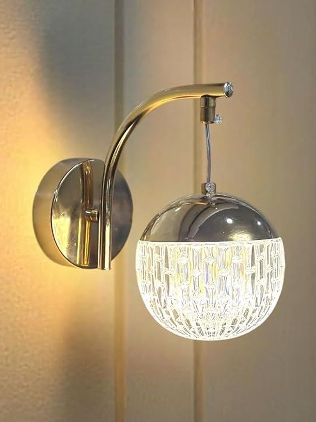 OJIT LIGHT DECORATION Gold-Toned & Gold-Toned Textured Metal Contemporary Spherical Shaped Wall Lamp-picture-17
