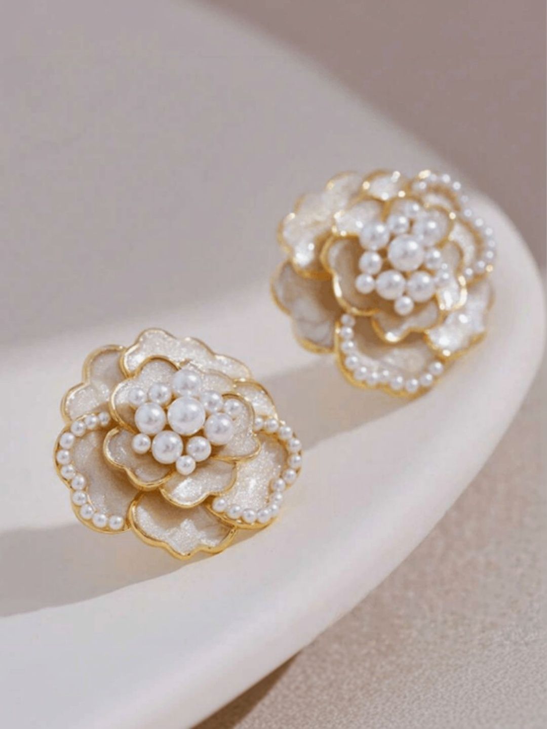 FIMBUL Floral Studs Earrings-picture-19