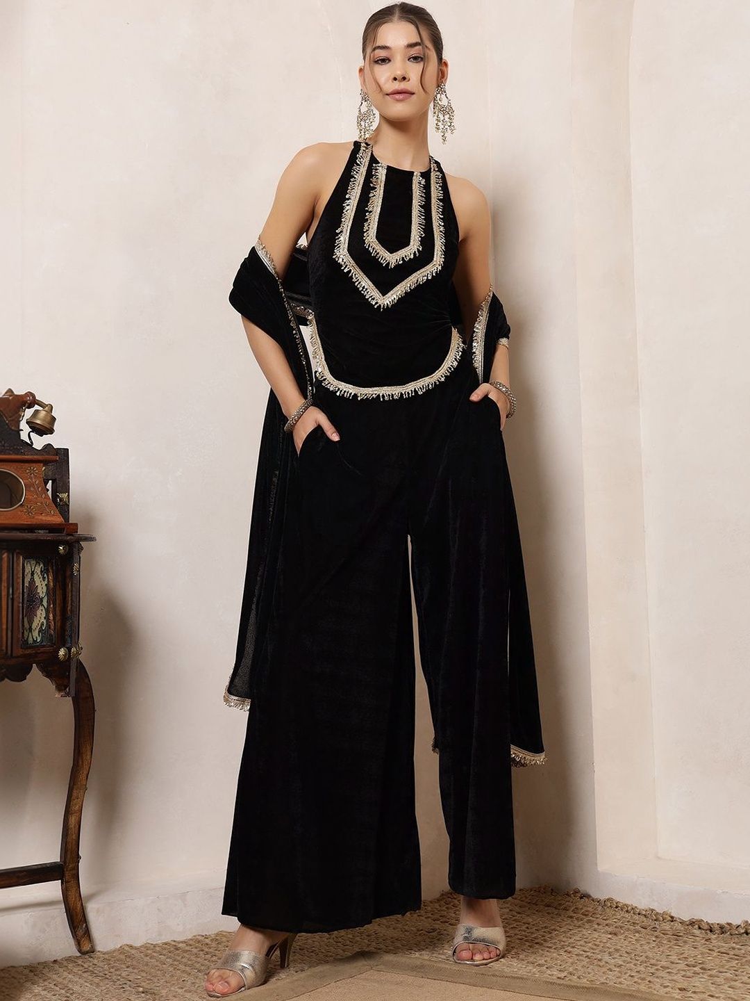 Patti Velvet 1/2 Sleeve Top Black