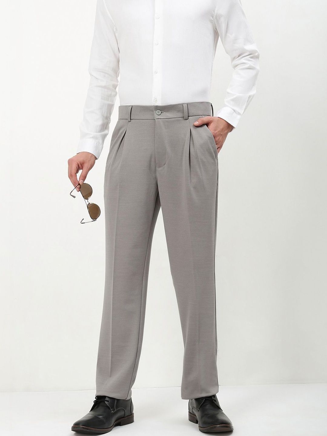 SHOWOFFFF Men Comfort Low-Rise Pleated Trousers-picture-40