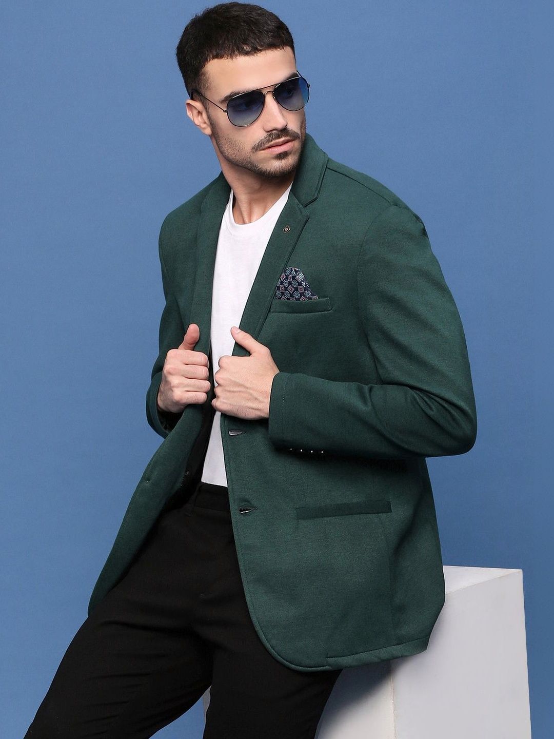 SHOWOFFFF Slim Fit Notched Lapel Collar Single-Breasted Blazer-image-13