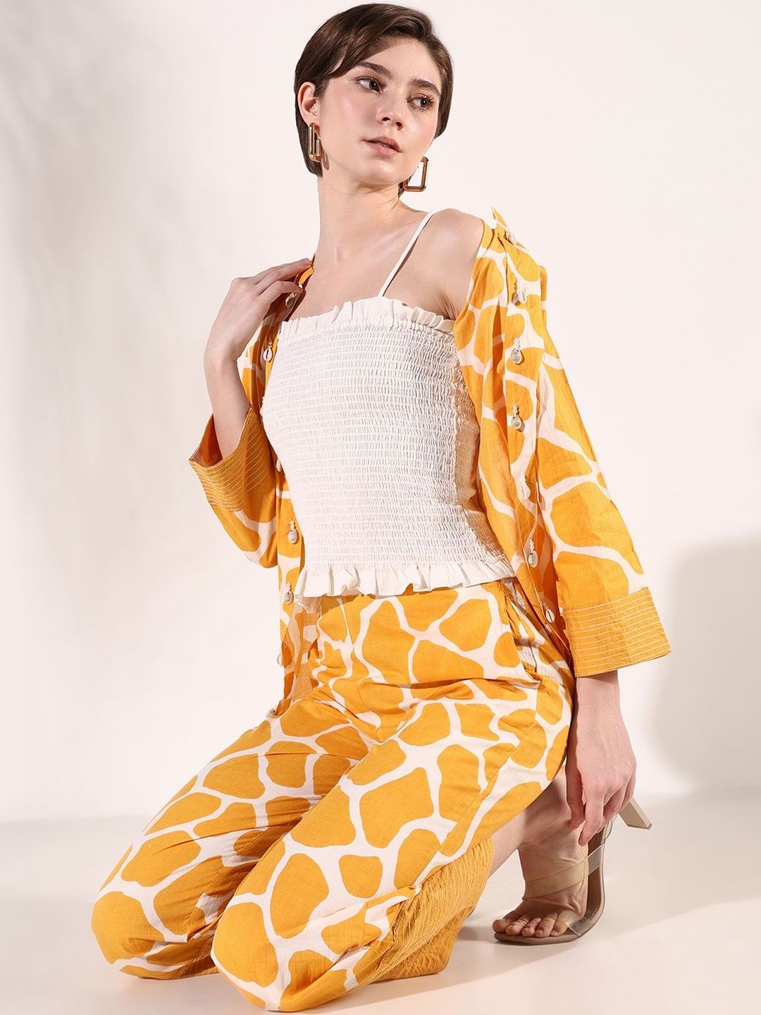 SHOWOFFFF Printed Shoulder Straps Top, OverCoat & Trousers Co-Ords-picture-34