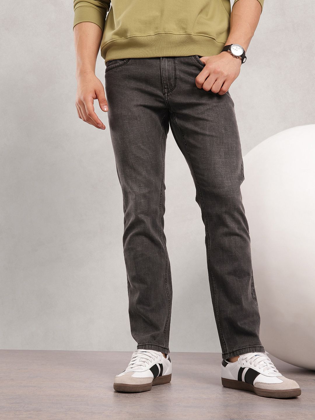 Nautica Men Straight Fit Mid-Rise Light Fade Stretchable Jeans-picture-16