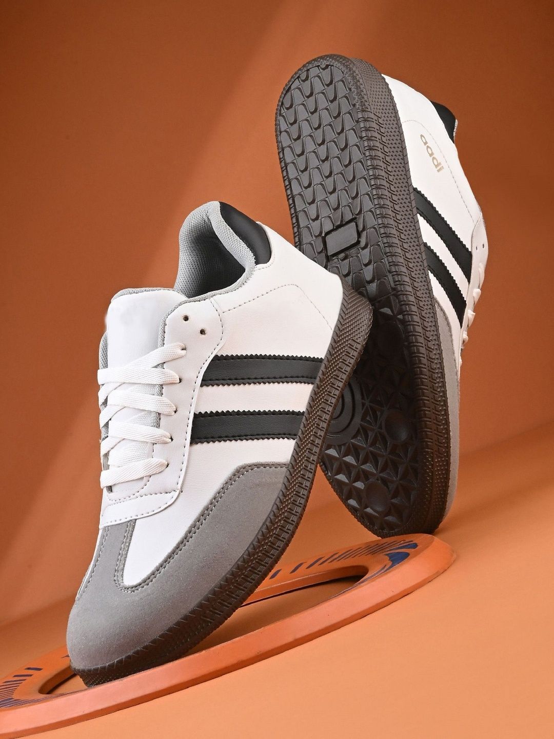 glitchez Men Colourblocked Sneakers-picture-18