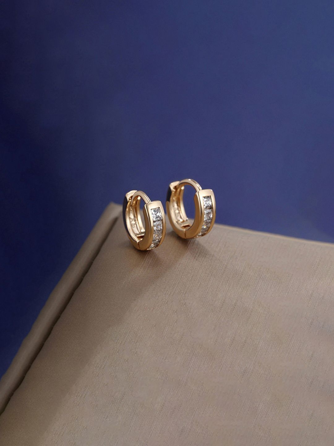 Jewels Galaxy Circular Hoop Earrings-picture-20