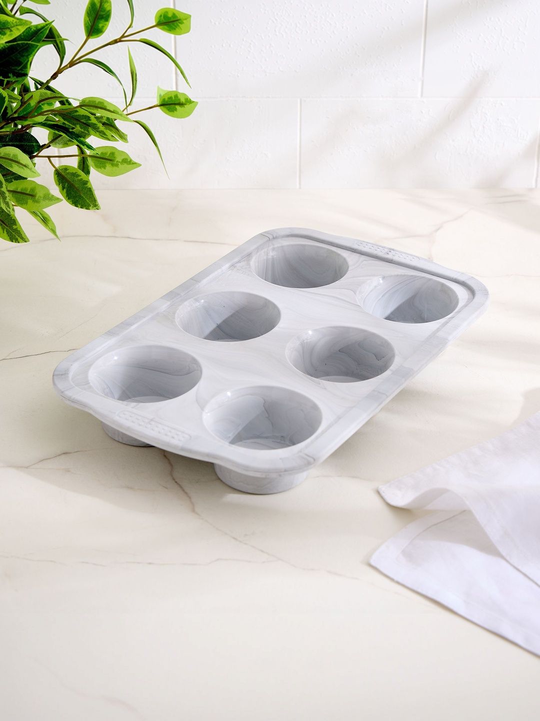 Home Centre Bakers Pride Floura Grey 6 Cups Muffin Pan-image-46