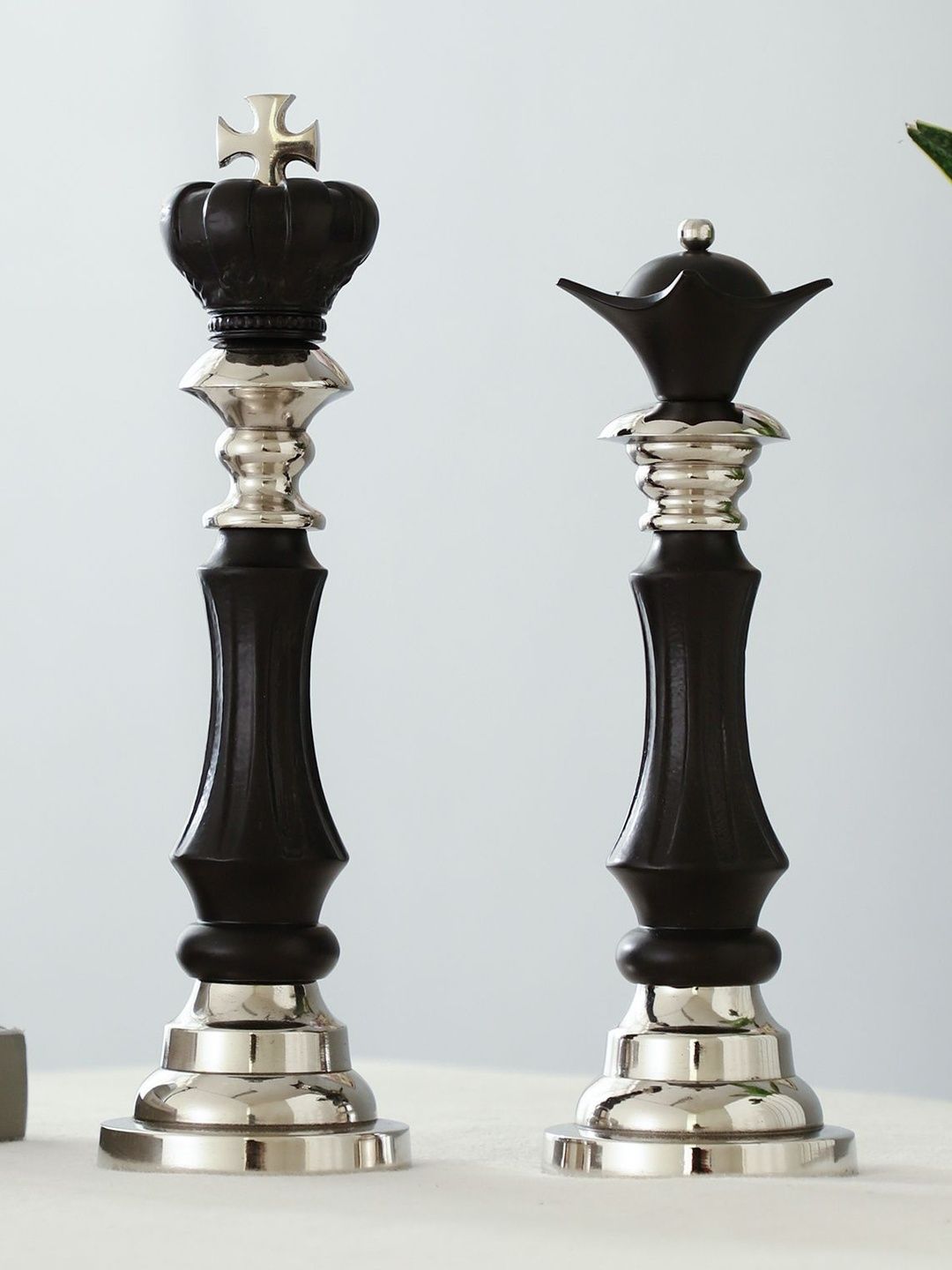 Decor de Maison Silver-Toned Showpiece