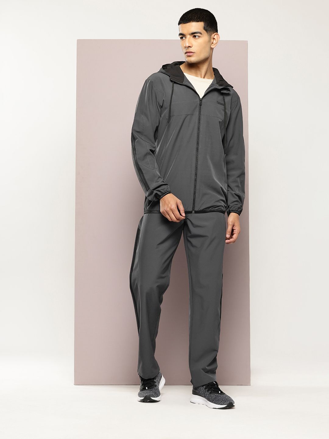 TURNFIT Men Hooded Running Tracksuit-picture-32
