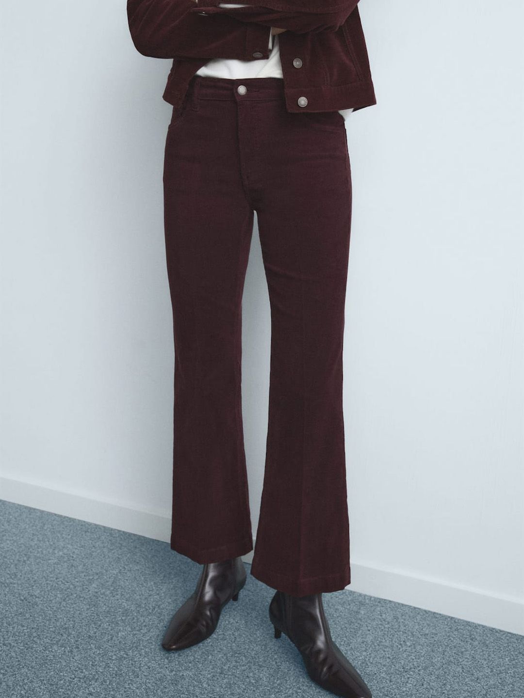 MANGO Flared Mid-Rise Stretchable Corduroy Jeans-picture-25